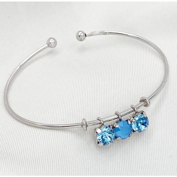 Genevra ezüst és kék swarovski karperec Genevra ezüst és kék swarovski karperec