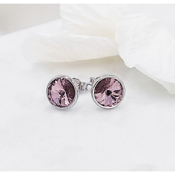 Kira ezüst és halványlila swarovski bedugós fülbevaló Kira ezüst és halványlila swarovski bedugós fülbevaló
