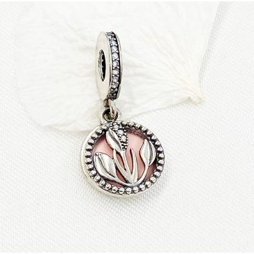 Nőnapi tulipán függő charm